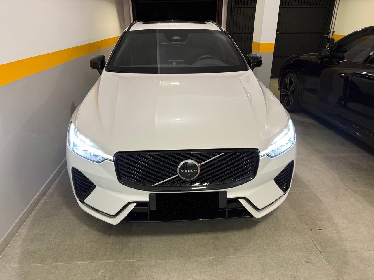 VOLVO XC60 ULTRA DARK 2026 BLINDADA